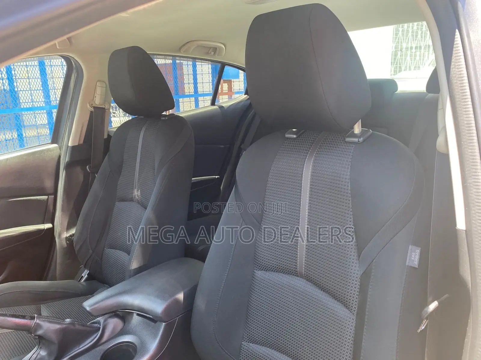 Mazda Axela 2018 Brown