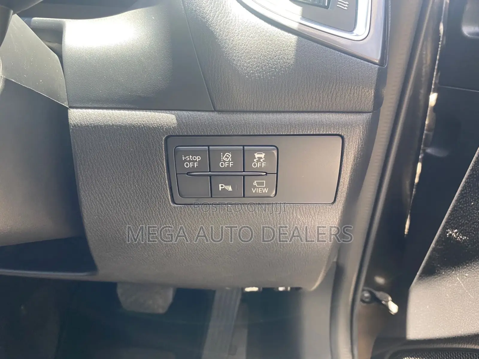 Mazda Axela 2018 Brown