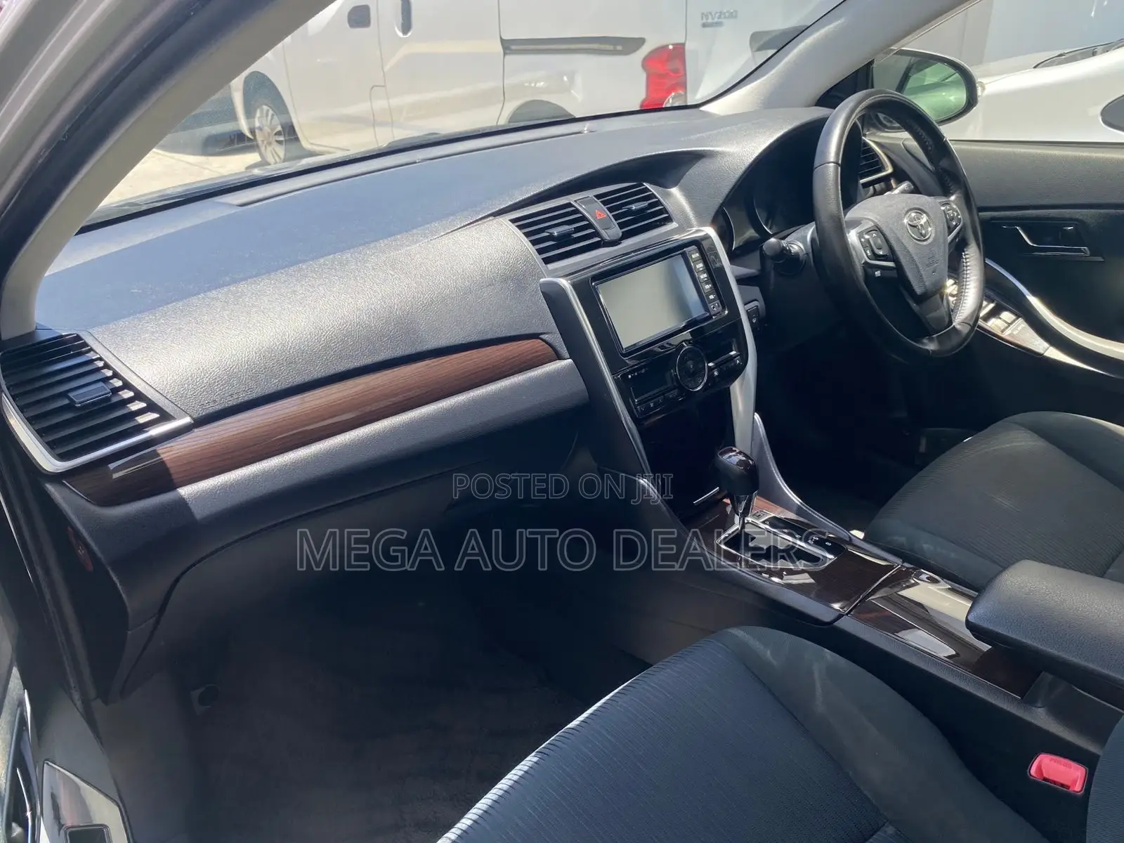 Toyota Allion 2018 Silver
