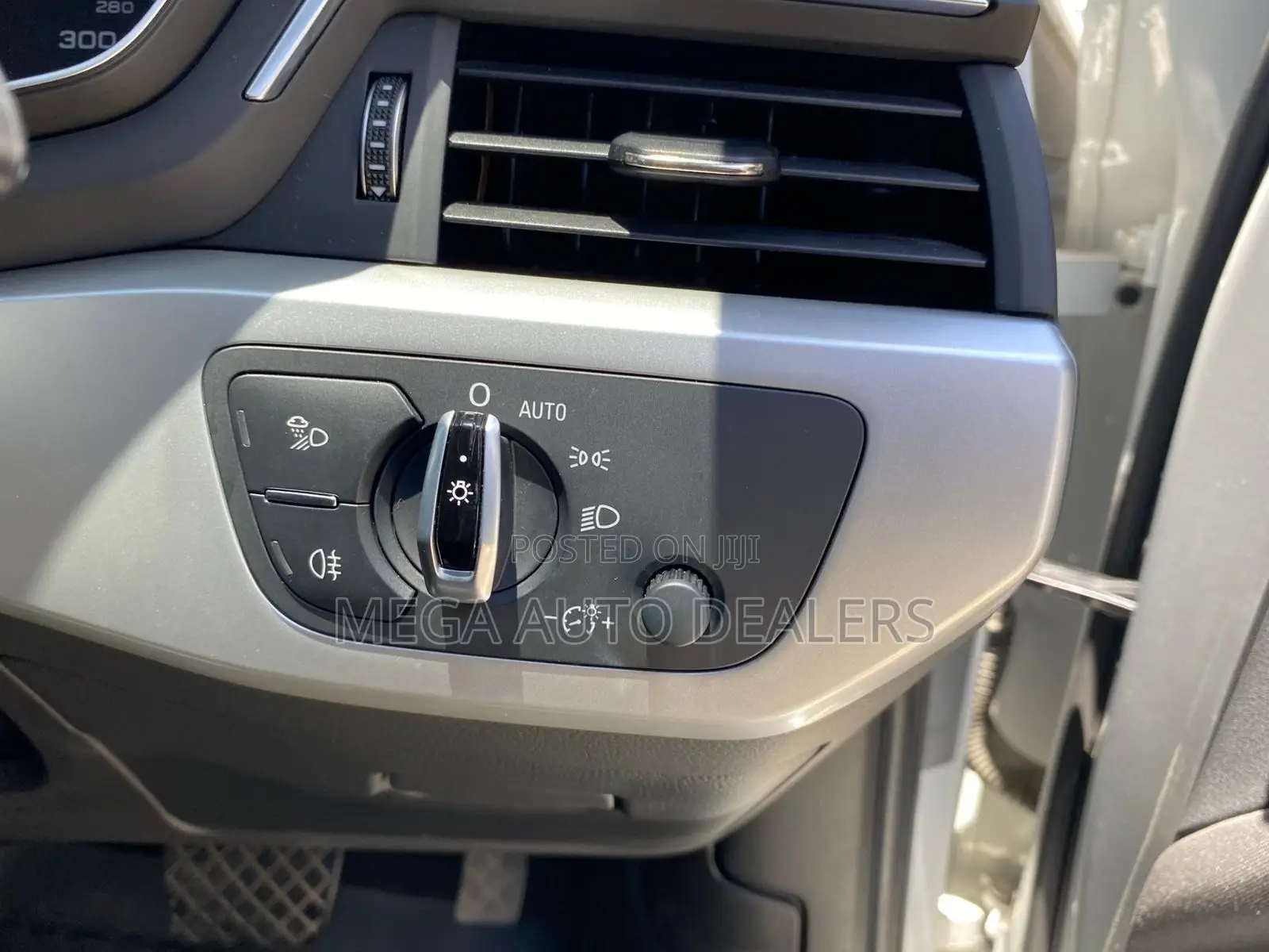 Audi A4 2018 White