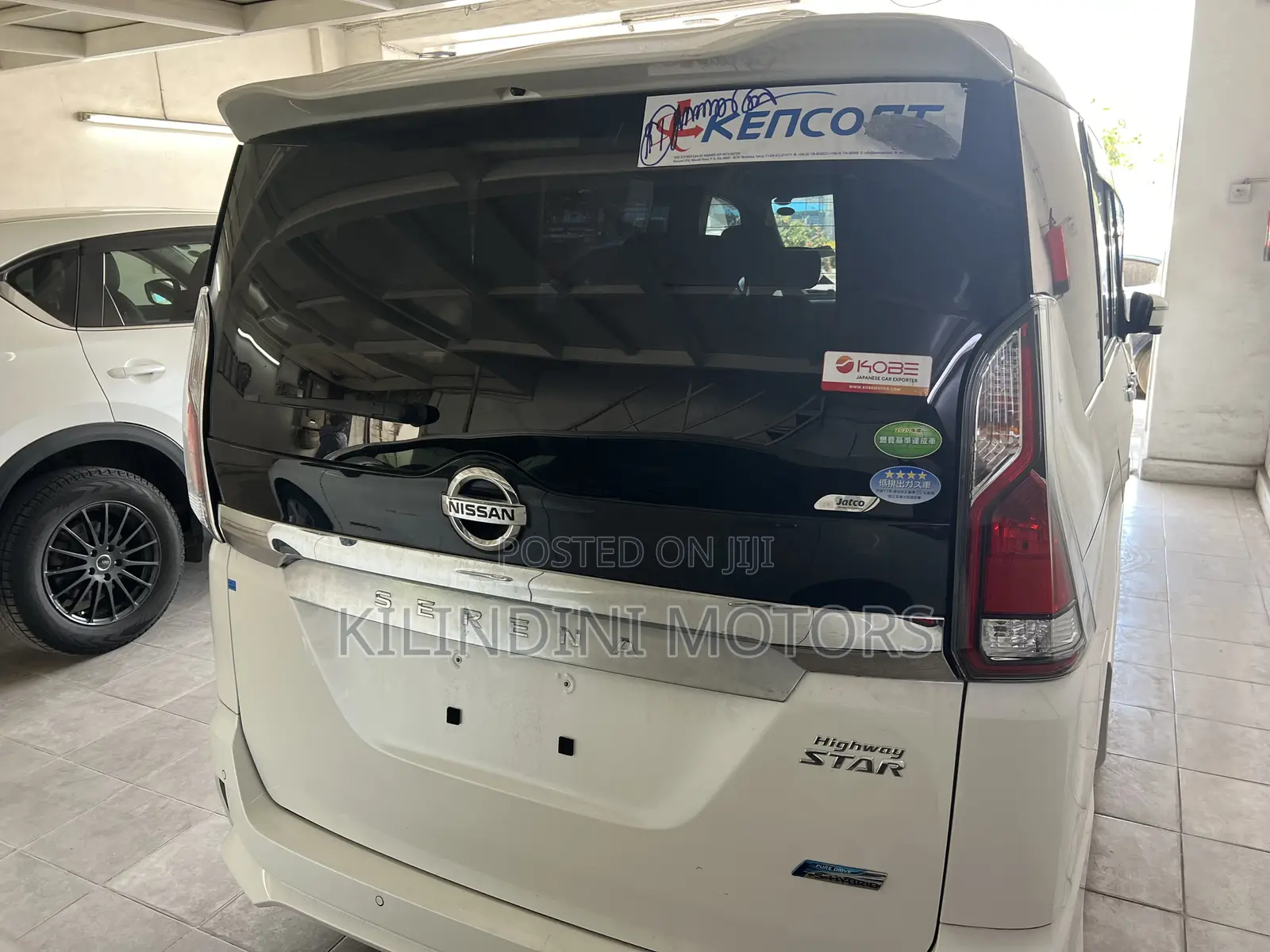 Nissan Serena 2018 White