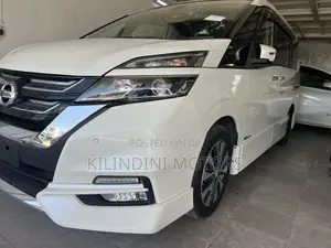 Nissan Serena 2018 White