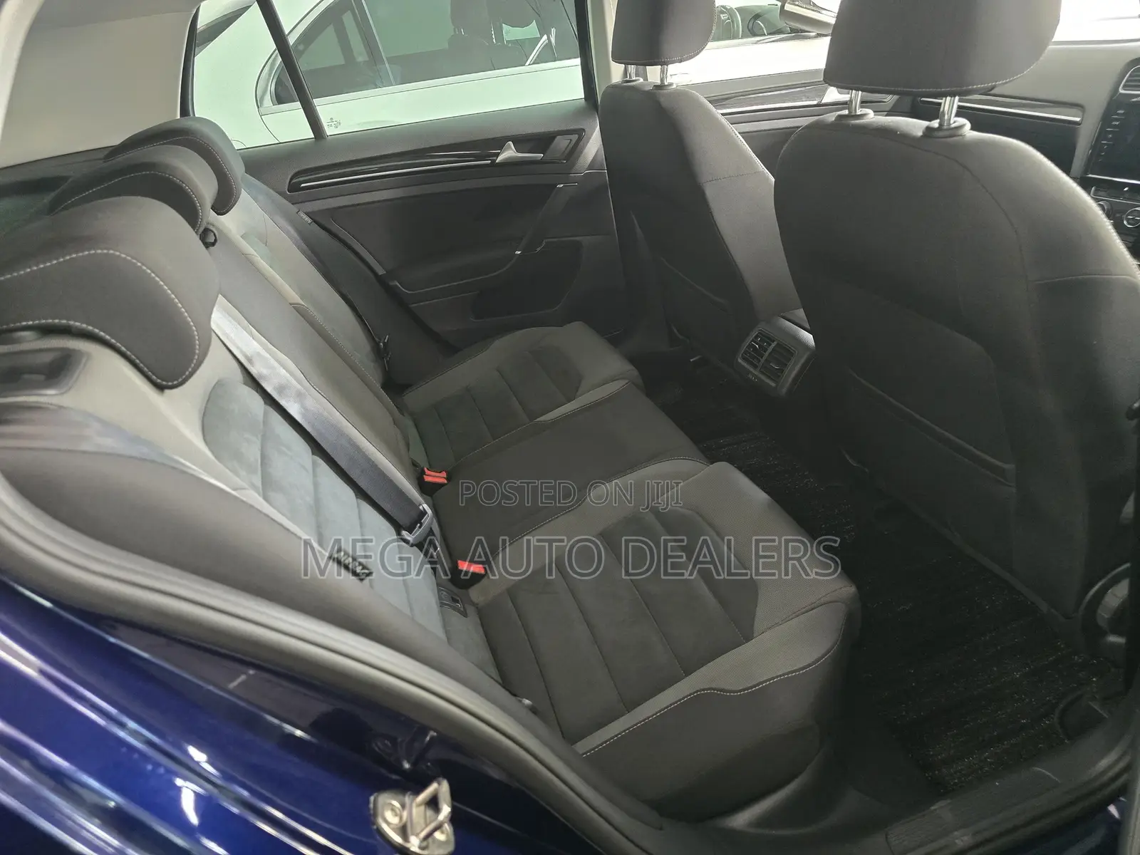 Volkswagen Golf 2018 Blue