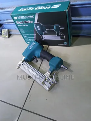 Air Brad Nailer/Compressor Powered