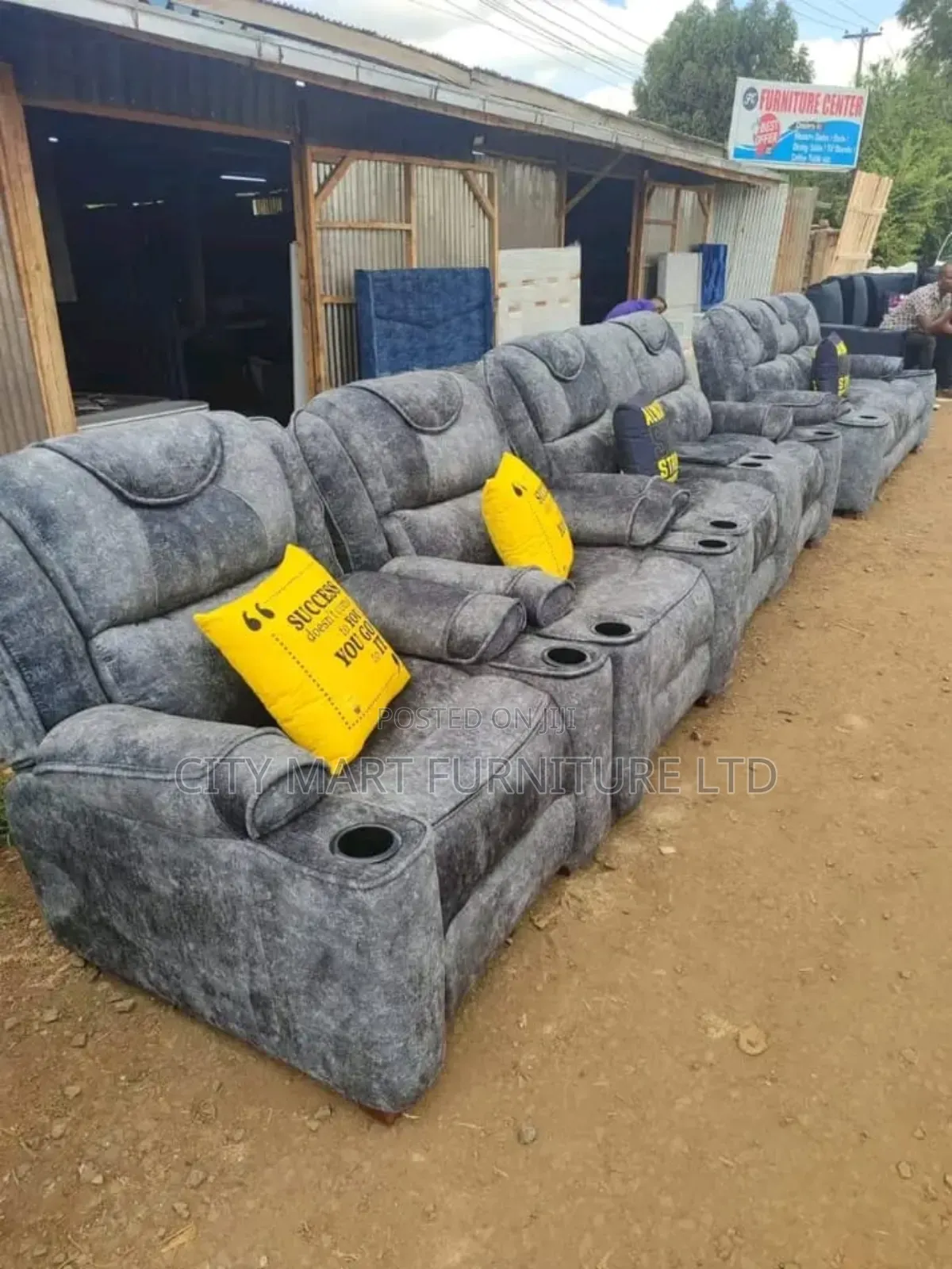 Faultfree Stylish5-Seater Semirecliner Sofas –Comfortable Affordable