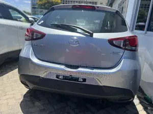 Mazda Demio 2019 Silver