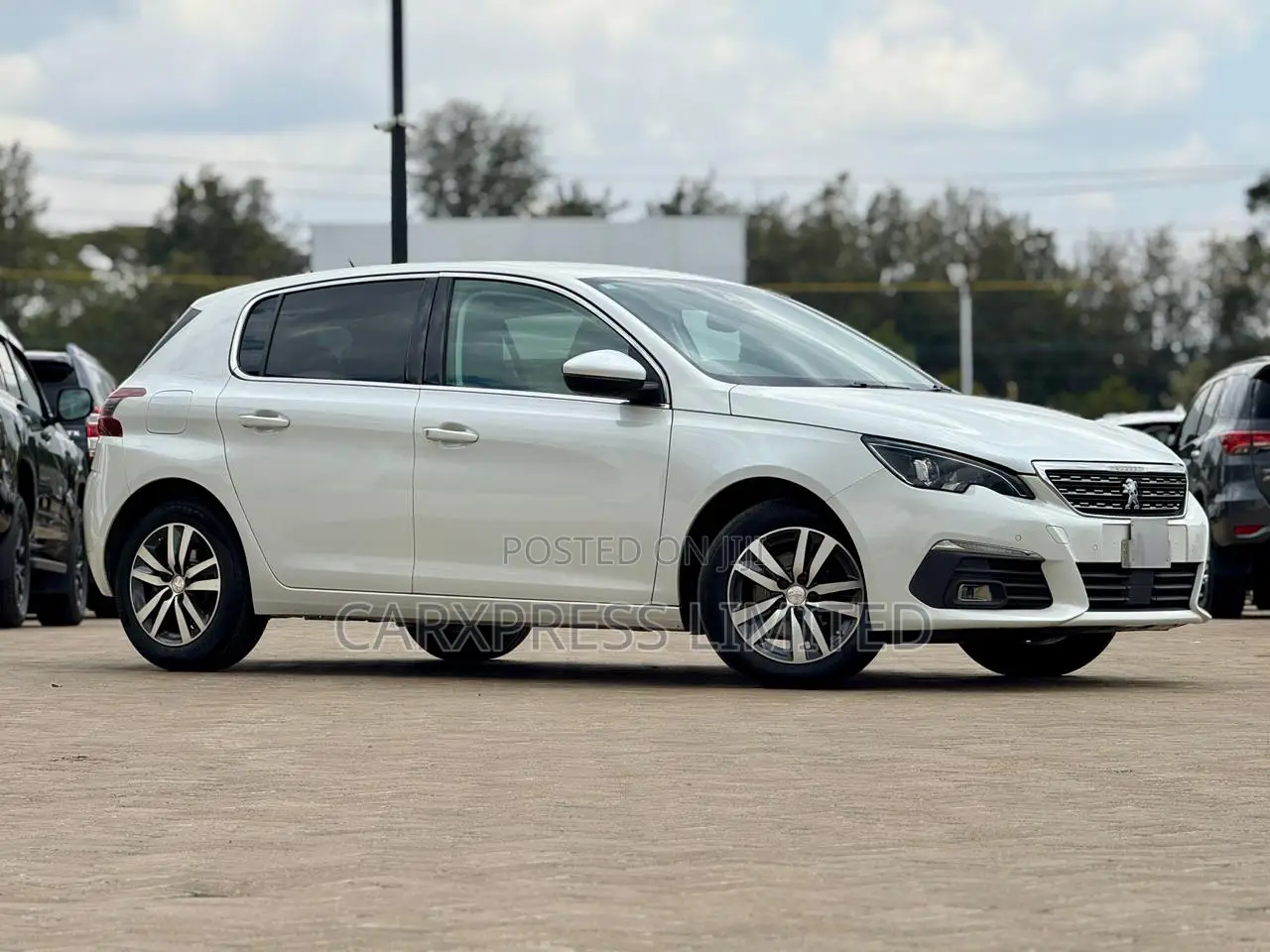 Peugeot 308 2018 White