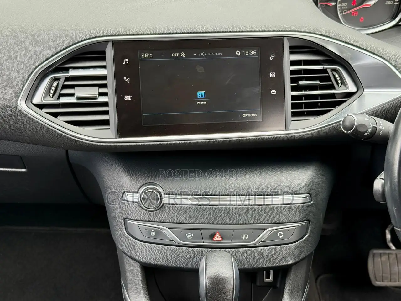 Peugeot 308 2018 White