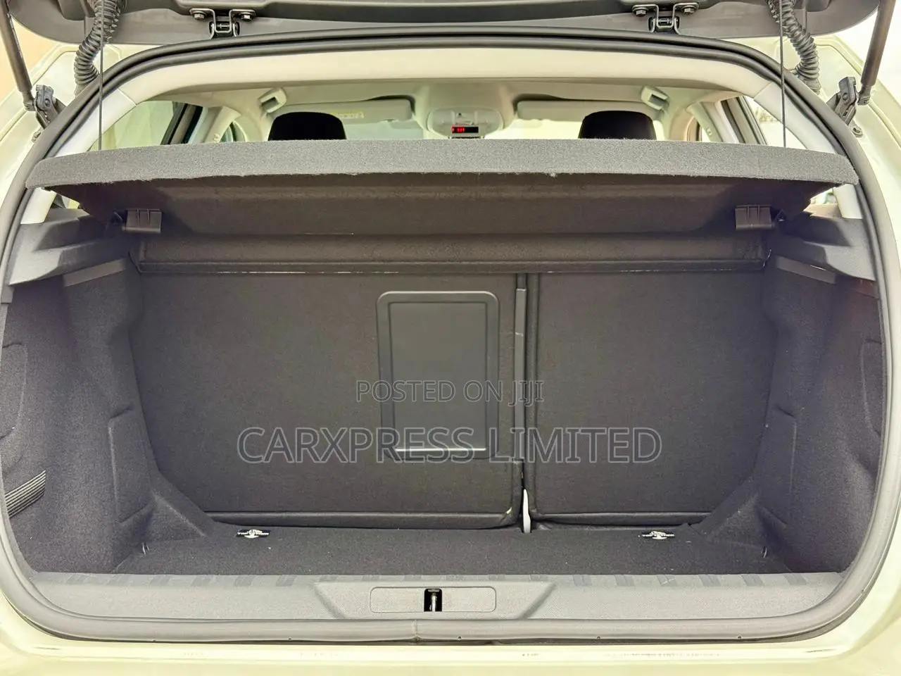 Peugeot 308 2018 White