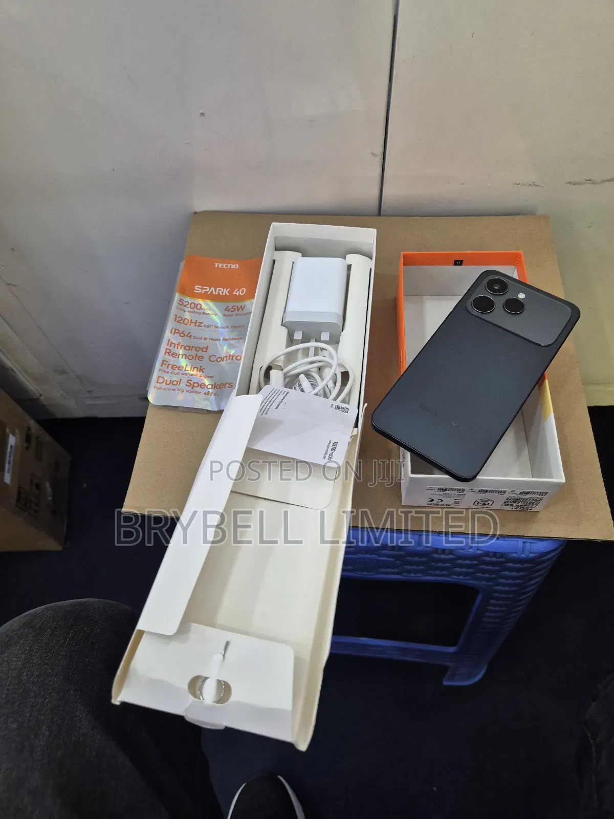 Tecno Spark 40 256 GB Gray