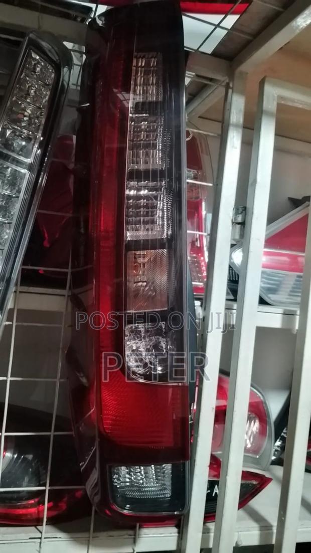 Toyota Noah Zr90 Backlights Year 2016
