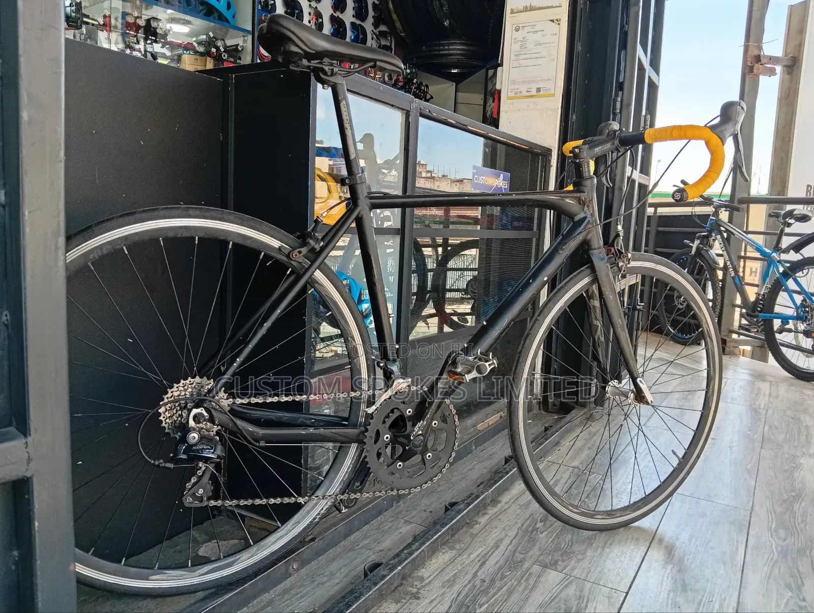 Cello Shimano Roadbike