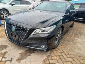 Toyota Crown 2019 Black
