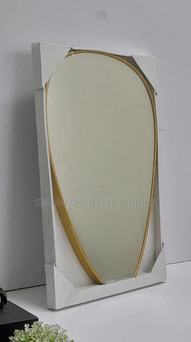Decorative Oval Shaped Mirror - thumbnail 3
