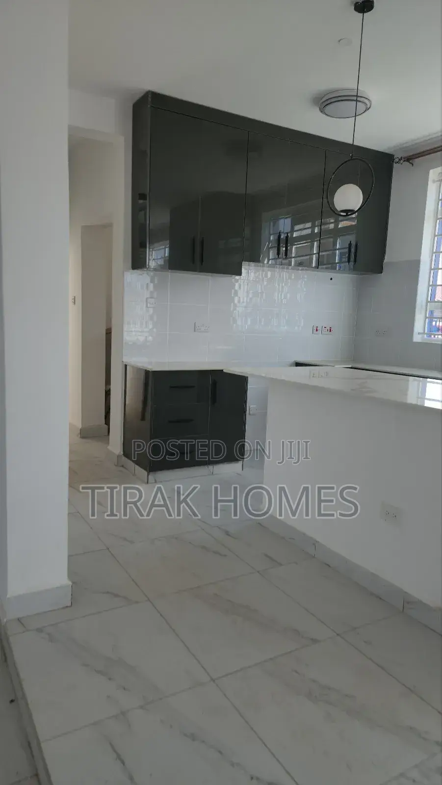 4bdrm Mansion in Windsor Annex1, Kenyatta Road / Theta for rent