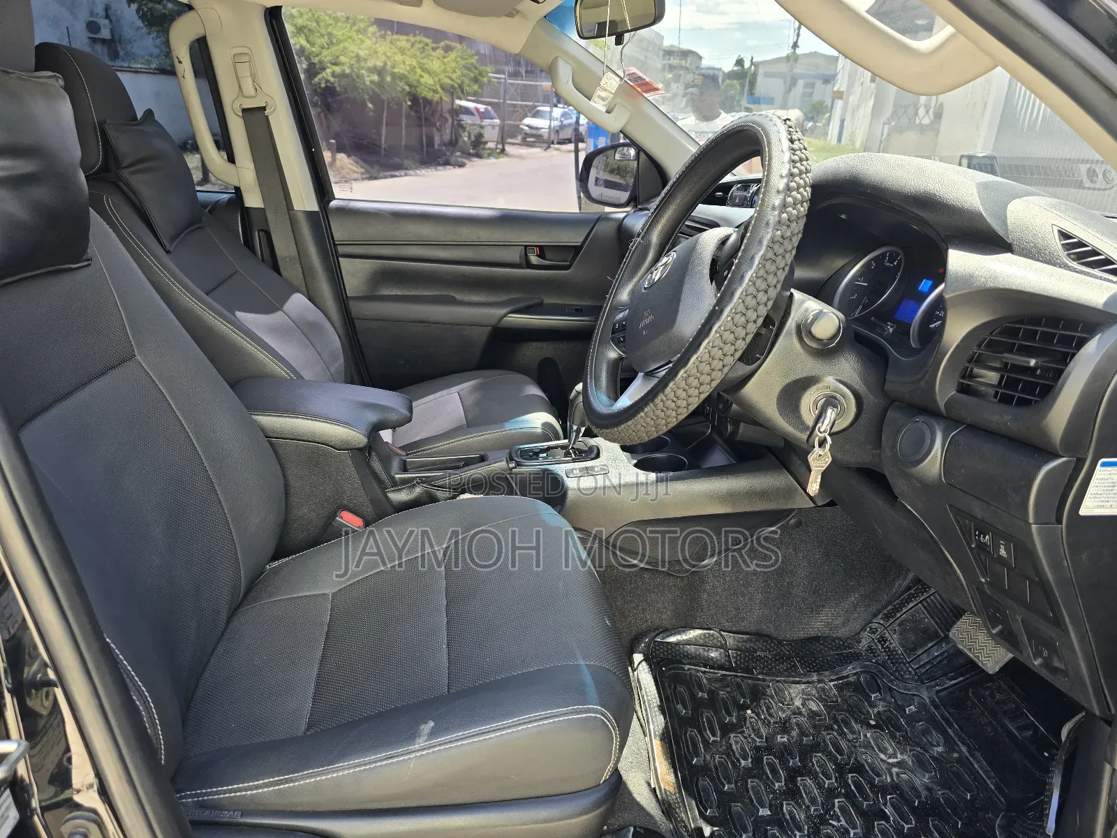 Toyota Hilux 2018 Black