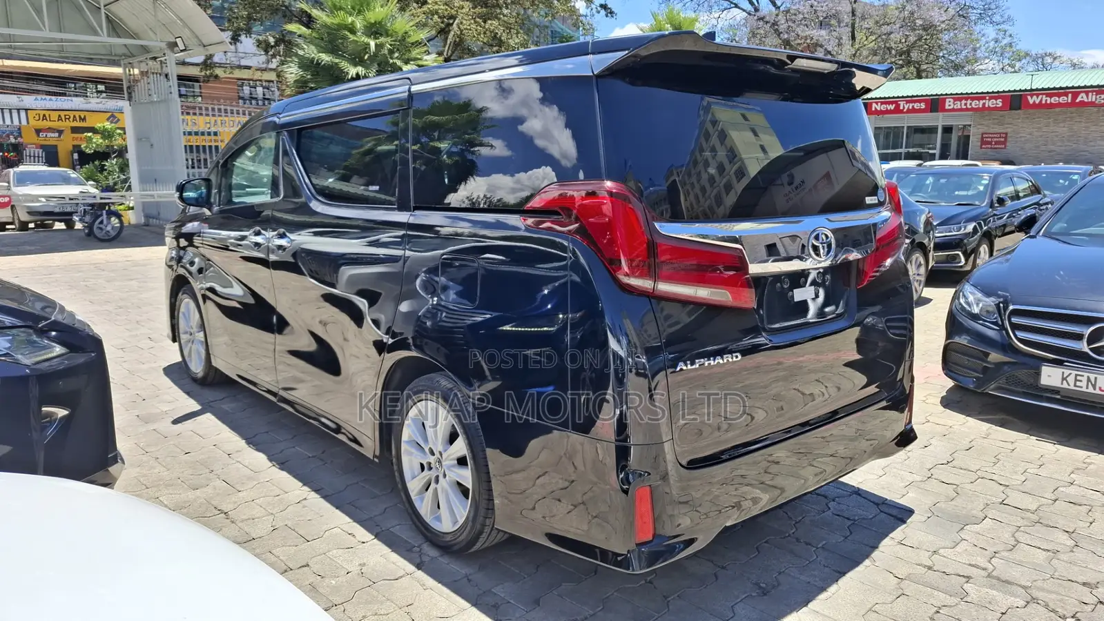 Toyota Alphard 2018 Black