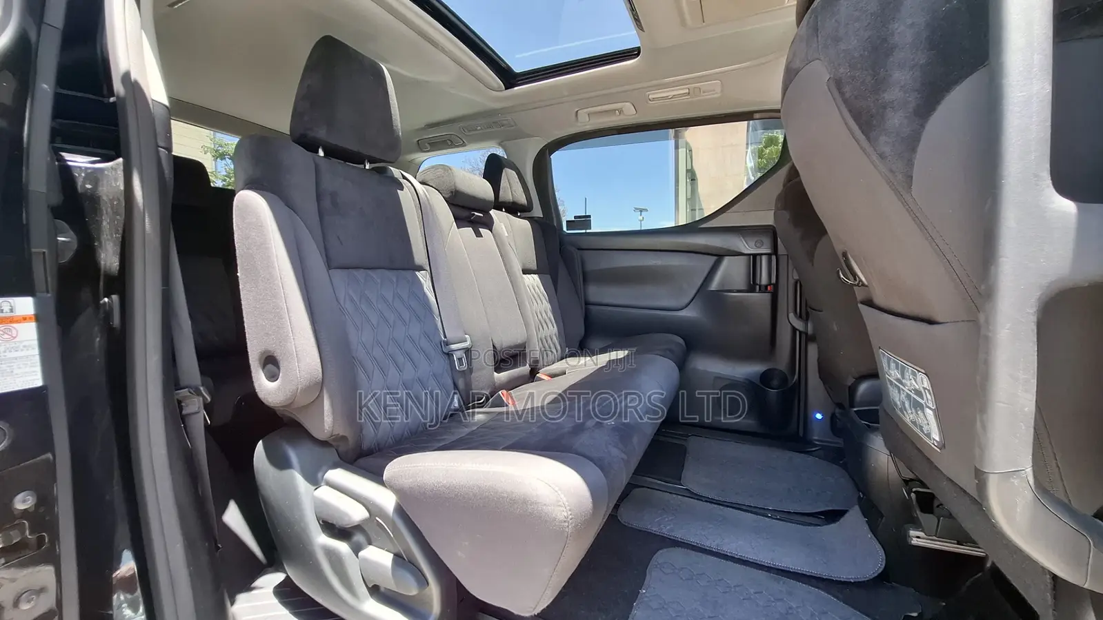 Toyota Alphard 2018 Black