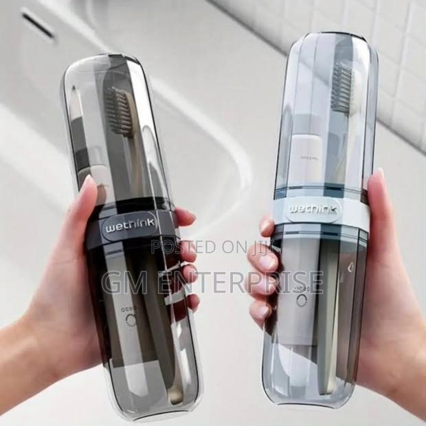 Portable Paste Holder/ Toothbrush