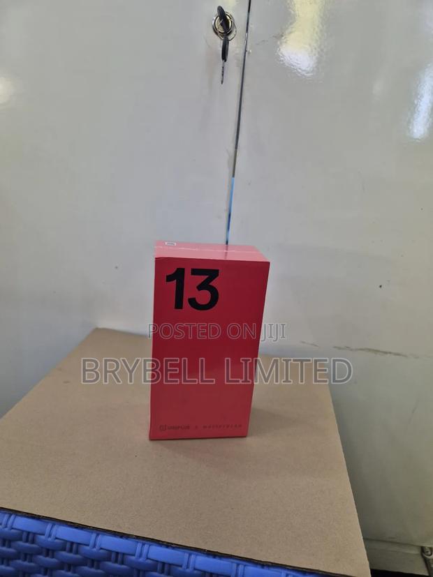 New OnePlus 13 512 GB White - main view