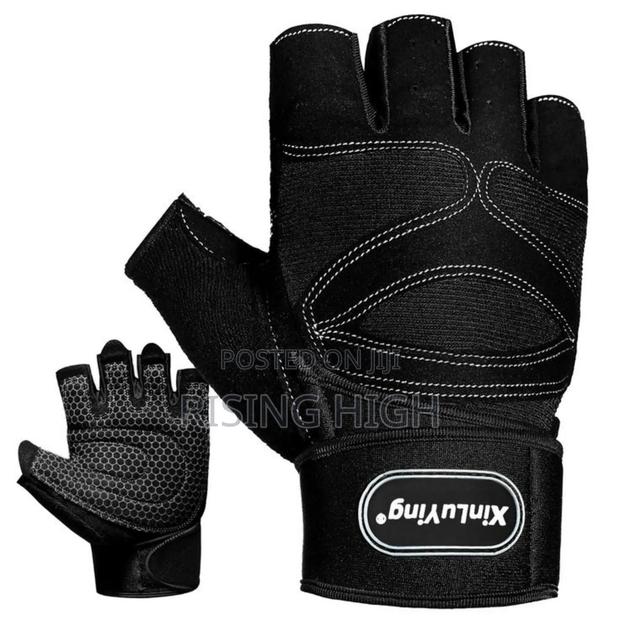 Adjustable Weight Training Gloves