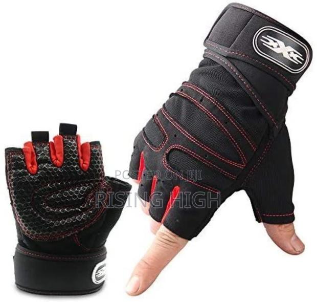Comfortable Lifting Gloves for Fitness - main view
