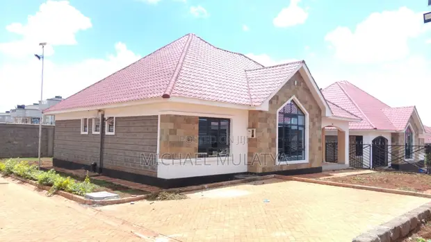 3bdrm Bungalow in Batian Court, Kenyatta Road / Theta for rent