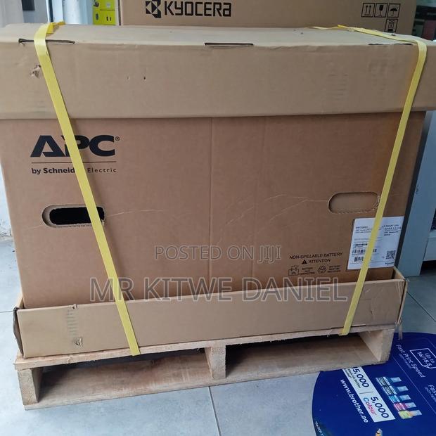 Apc 3000va Smart Ups - thumbnail 3