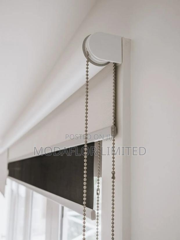 Heat Light Blocking Blackout Blinds for Energy Efficiency