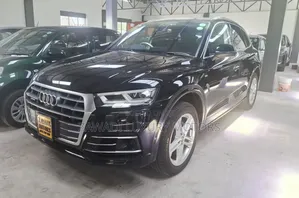 Audi Q5 2.0T Premium AWD quattro 2018 Black
