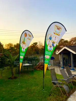 4.5m Printed Teardrop Banners/ Teardrop Stands