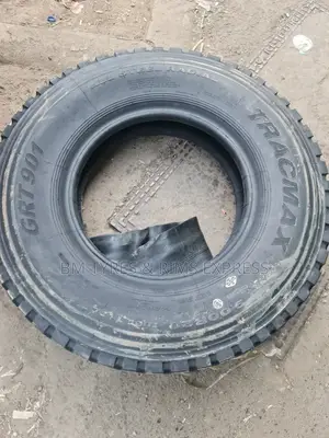 900 R20 Tracmax Tyres (Allposition)