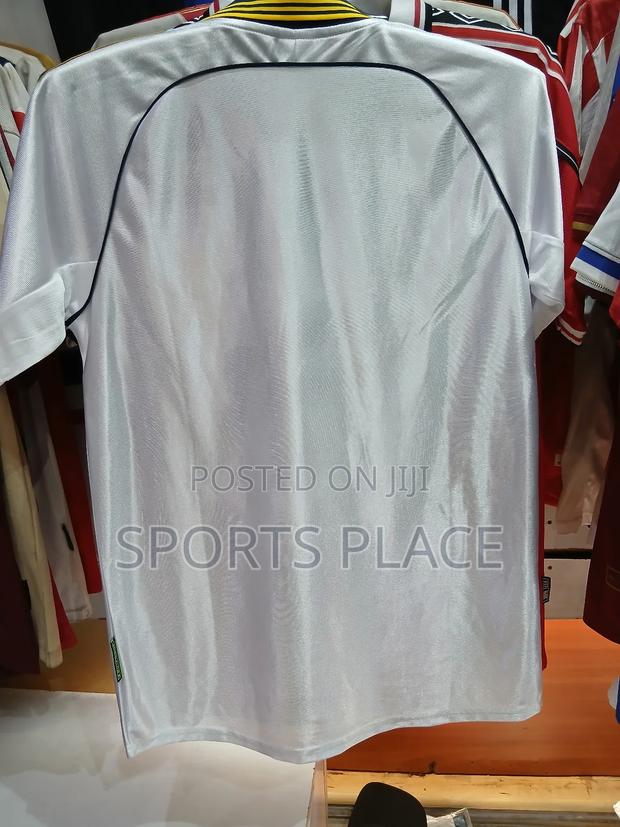 Real Madrid Teka Retro Jersey - thumbnail 2