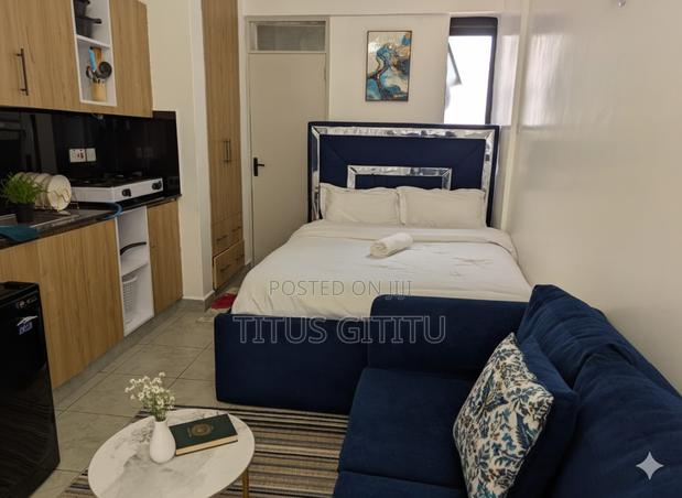 Cozy Studio Airbnb in Roysambu | Furnished | Free Parking Wifi
