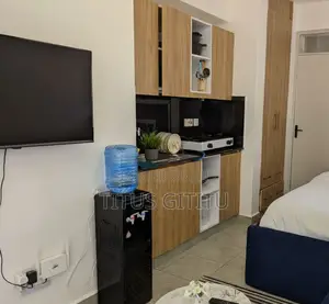 Cozy Studio Airbnb in Roysambu | Furnished | Free Parking Wifi