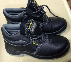 Powerful Safety Boots