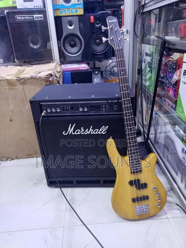 Bass Guitar 4 Strings and Bass Combo Marshall - main view