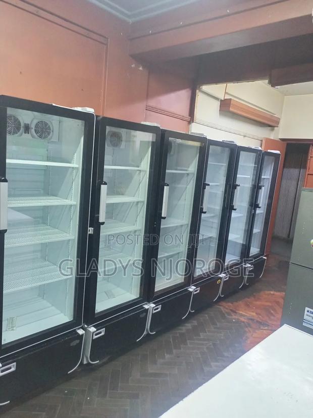 Commercial Chiller( as Good as New) Perfect Performance - thumbnail 4