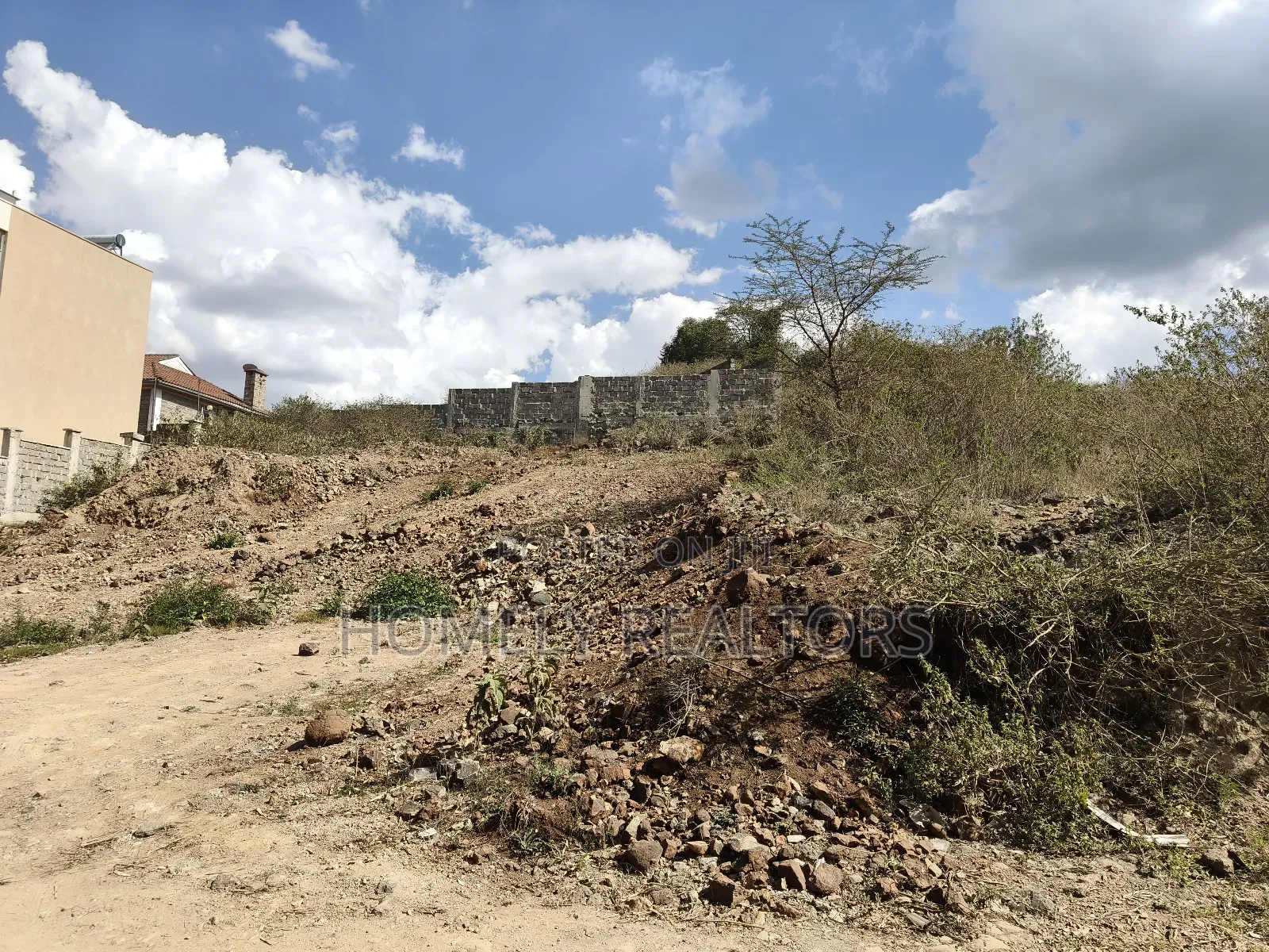 Commercial Quarter Acre Plot in Ongata Rongai, Acacia Near Tarmac