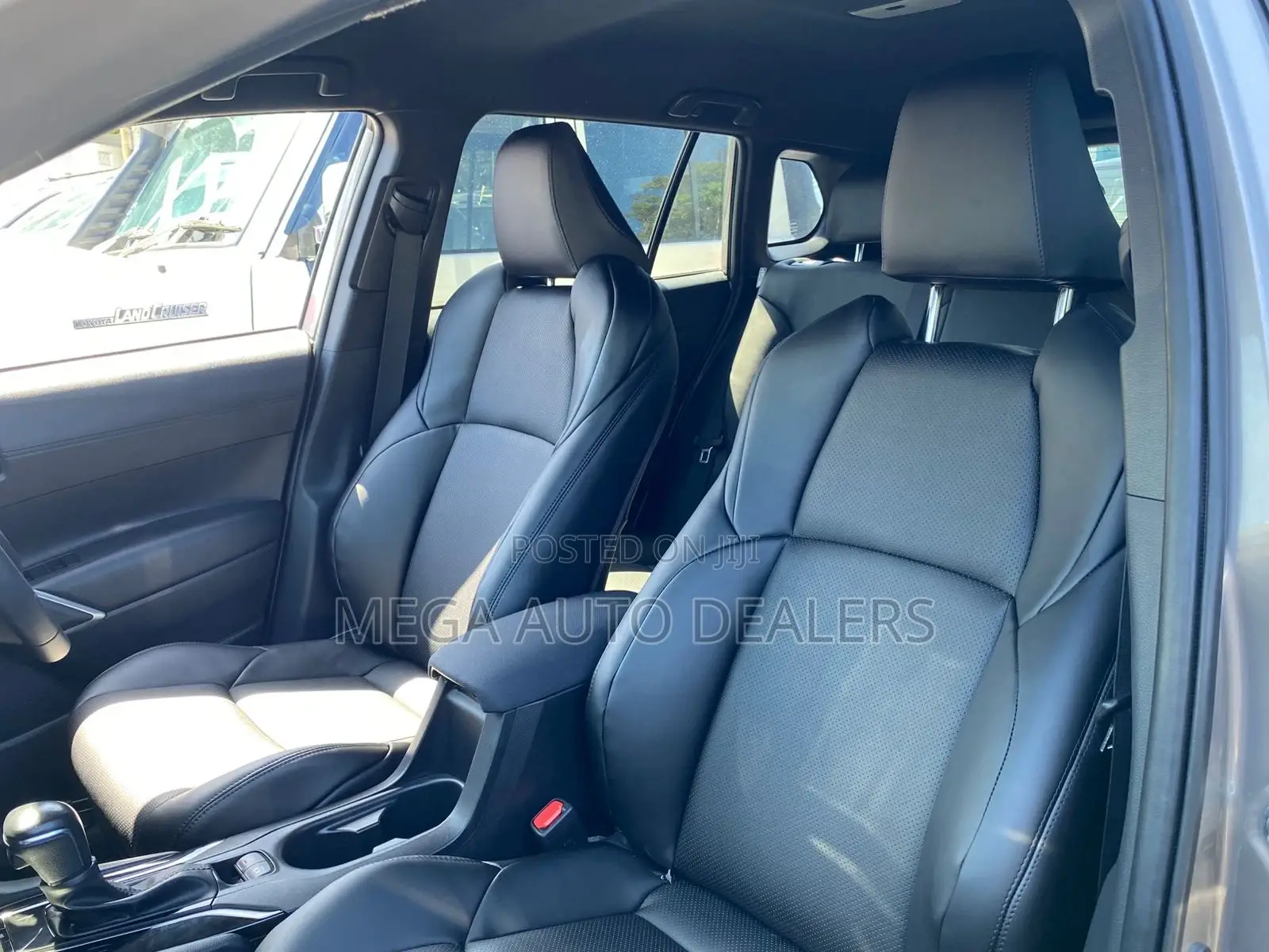Toyota Corolla Cross 2022 Brown