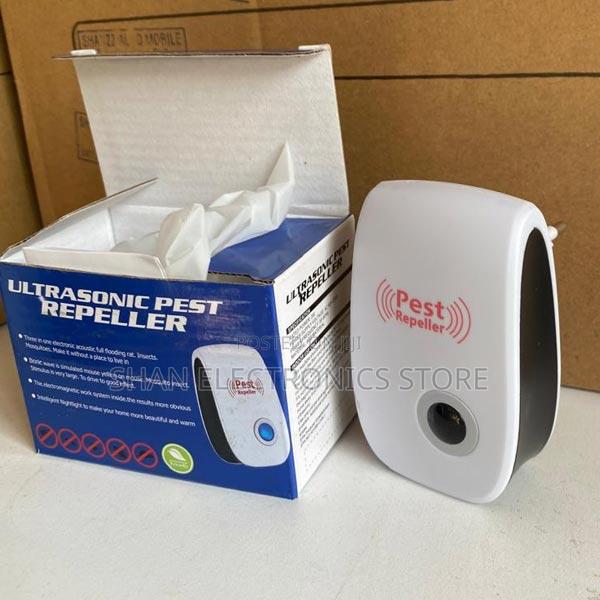 Ultrasonic Pest Repeller Indoor – Human and Pet Safe–Pest Control