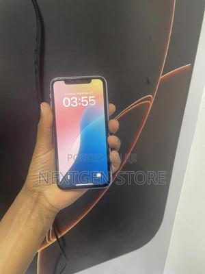 Apple iPhone 11 64 GB Purple - main view