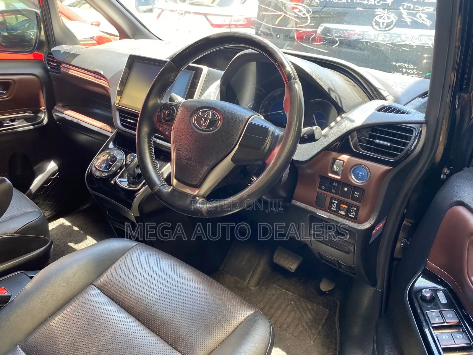 Toyota Esquire 2018 Black