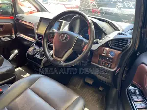 Toyota Esquire 2018 Black