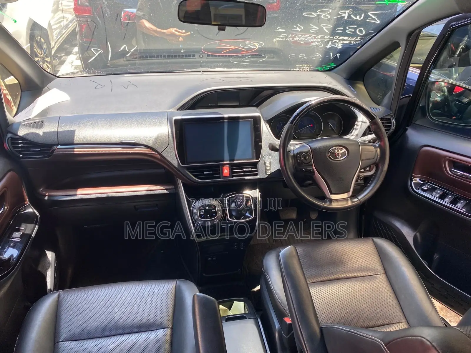 Toyota Esquire 2018 Black