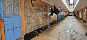 20bdrm Block of Flats in Kimumu for sale
