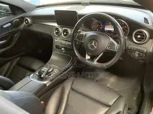 Mercedes-Benz C200 2018 Black