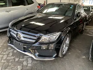 Mercedes-Benz C200 2018 Black