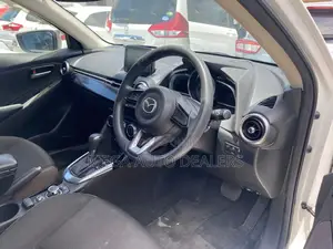 Mazda 2 2020 White