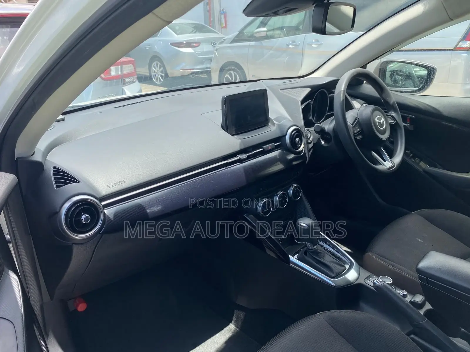Mazda 2 2020 White